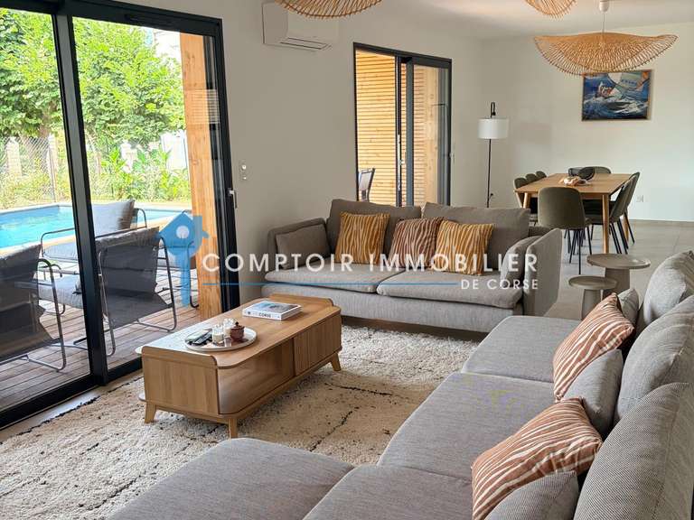 Villa with Sea view Ghisonaccia - 4 bedrooms - 150m²