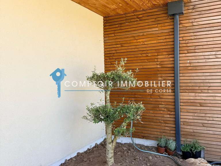 Villa with Sea view Ghisonaccia - 4 bedrooms - 150m²