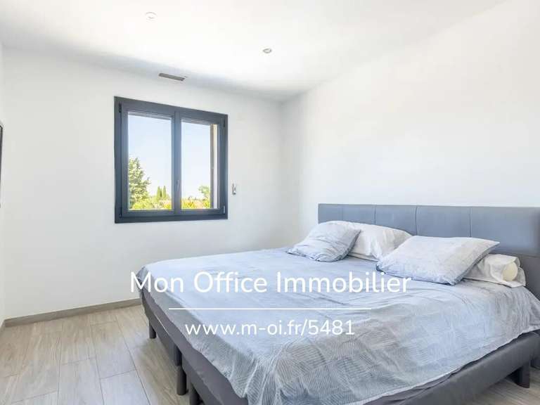 House Gignac-la-Nerthe - 3 bedrooms - 100m²