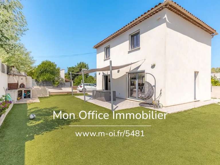 House Gignac-la-Nerthe - 3 bedrooms - 100m²