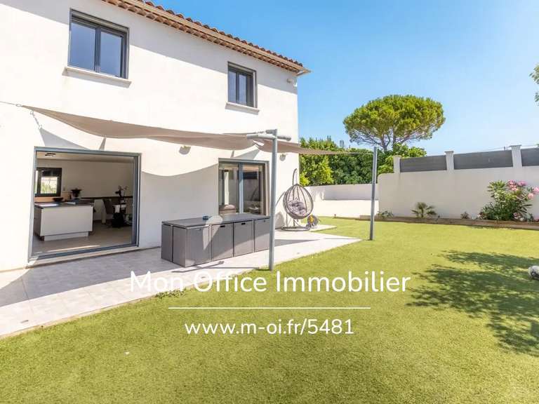 House Gignac-la-Nerthe - 3 bedrooms - 100m²