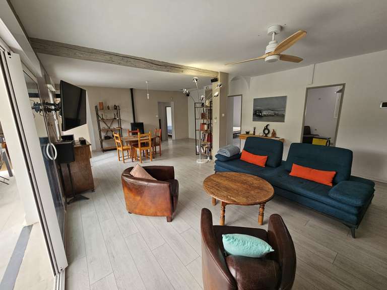 Maison Gignac-la-Nerthe - 4 chambres - 150m²