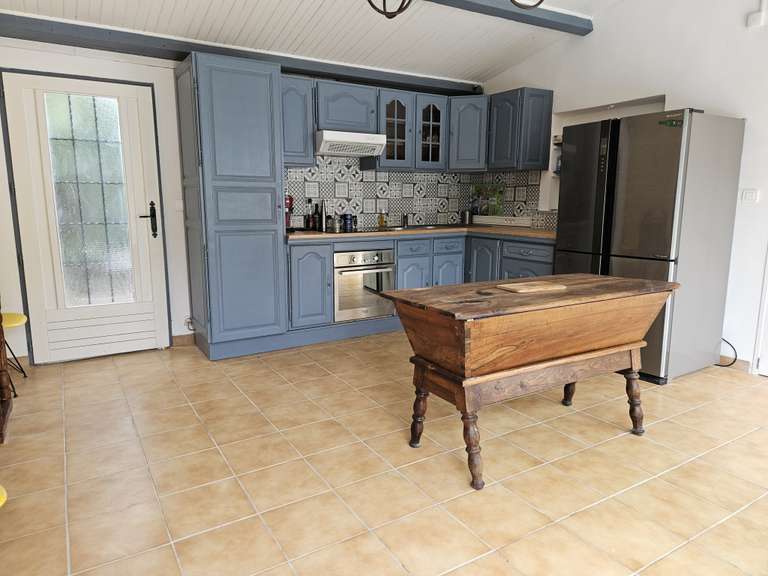 Maison Gignac-la-Nerthe - 4 chambres - 150m²