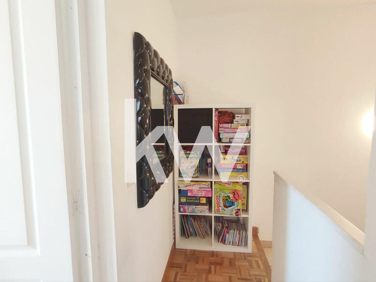 Villa Gignac-la-Nerthe - 4 bedrooms - 160m²