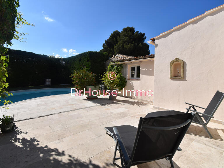 Villa Gignac-la-Nerthe - 3 chambres - 107m²
