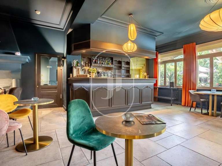 Propriété Gigondas - 18 chambres - 940m²