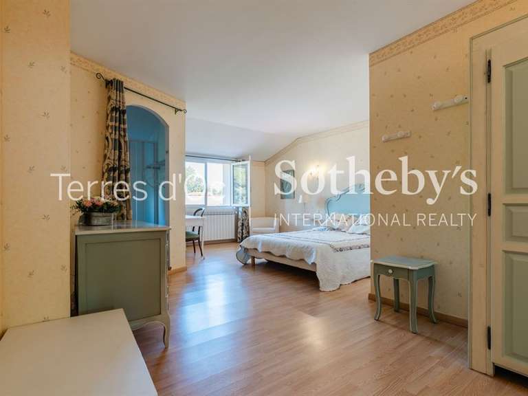 Maison Ginestas - 600m²