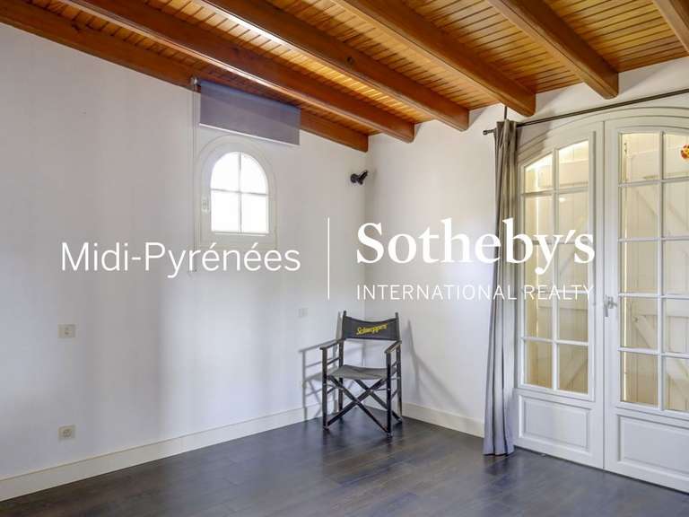 Maison Giroussens - 5 chambres - 270m²