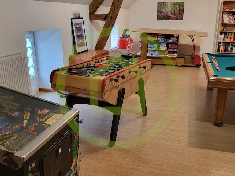 Vente Bien atypique Givraines - 4 chambres
