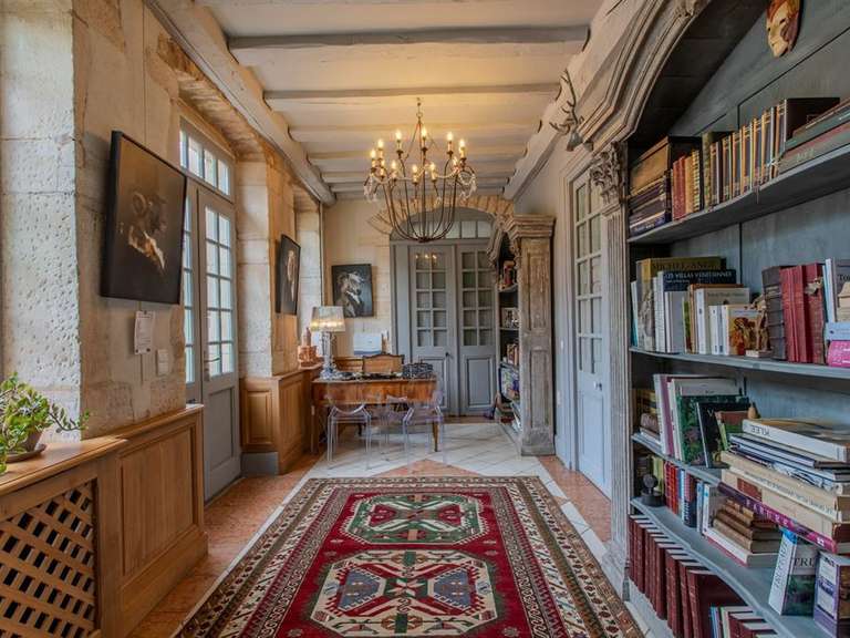 Propriété Givry - 8 chambres - 800m²