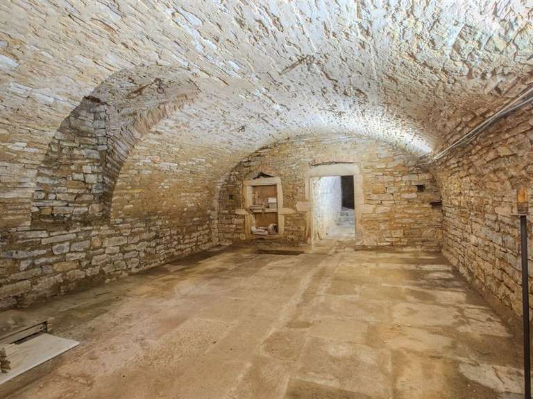 Propriété Givry - 8 chambres - 800m²