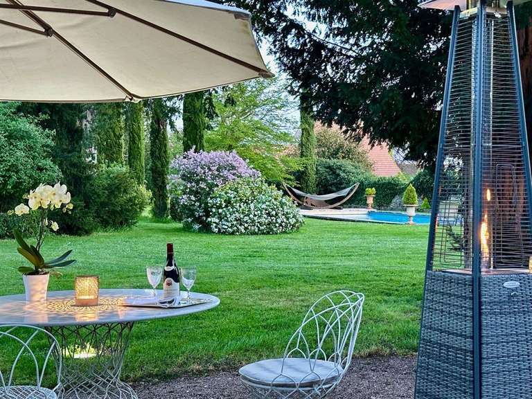 Propriété Givry - 8 chambres - 800m²