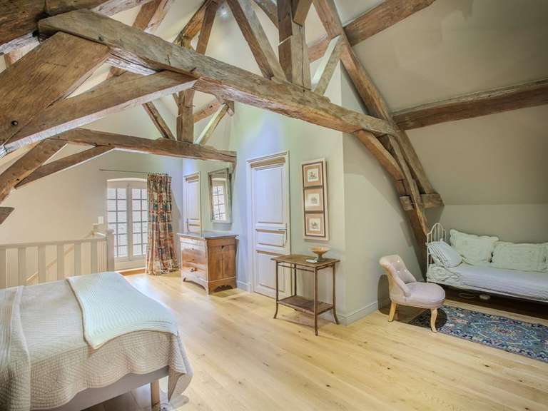 Propriété Givry - 8 chambres - 820m²