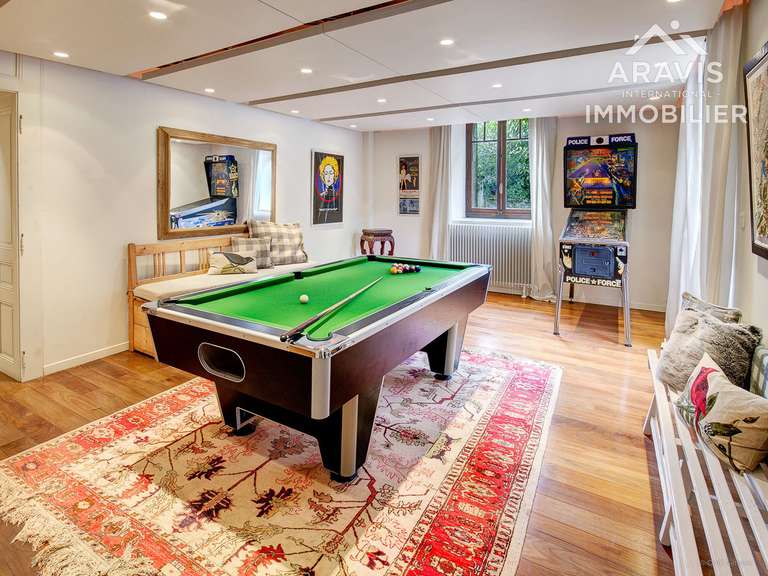 House Glières-Val-de-Borne - 7 bedrooms - 620m²