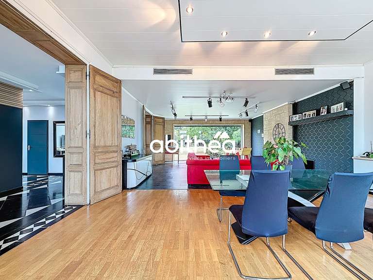 House Goeulzin - 6 bedrooms - 331m²