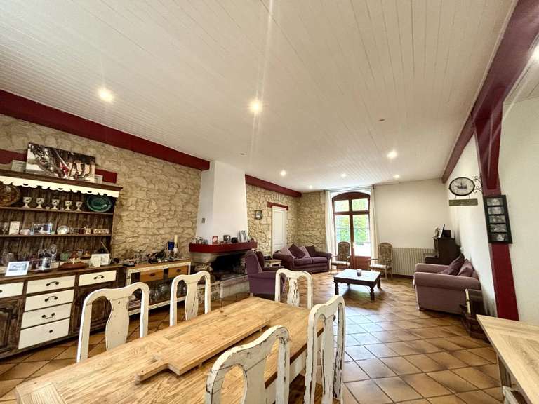 Maison Gondrin - 9 chambres - 468m²