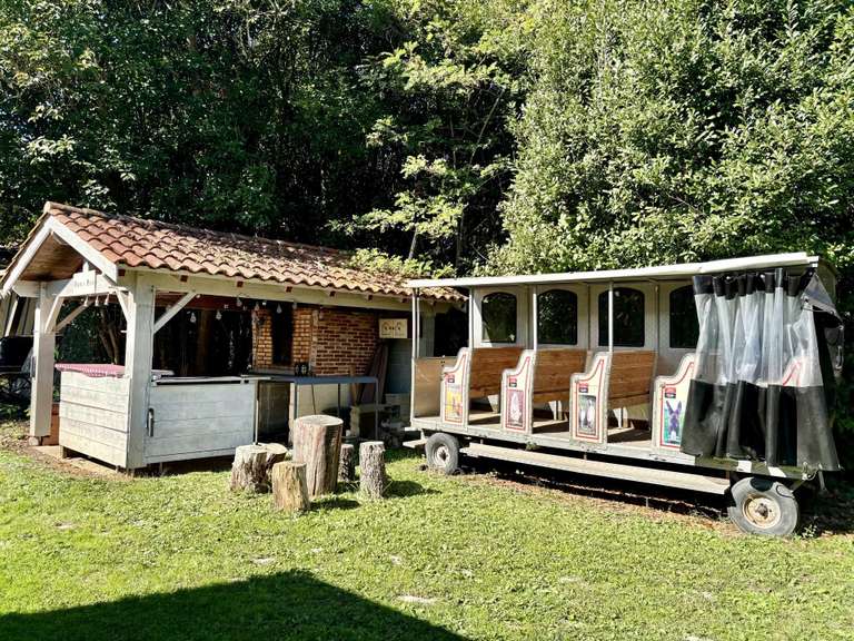 Maison Gondrin - 9 chambres - 468m²