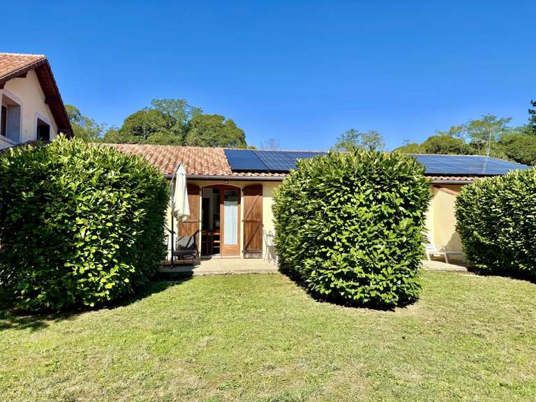 Maison Gondrin - 9 chambres - 468m²