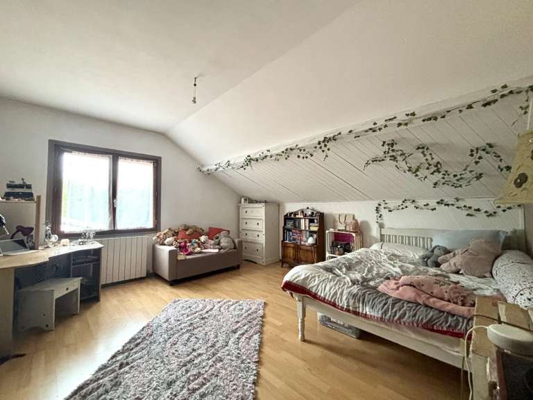 Maison Gondrin - 9 chambres - 468m²