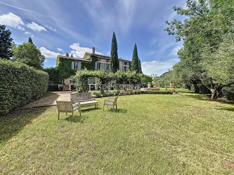 Villa Gonfaron - 6 chambres - 268m²