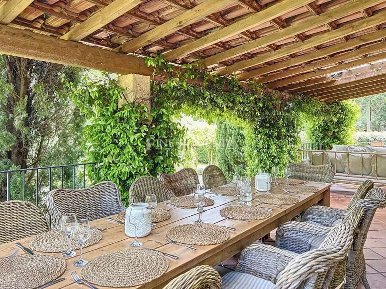 Villa Gonfaron - 6 chambres - 268m²