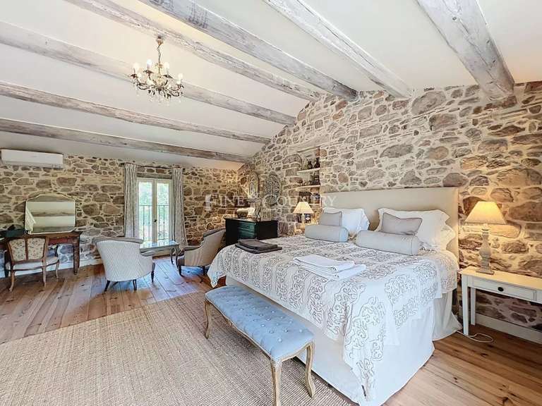 Villa Gonfaron - 6 chambres - 268m²