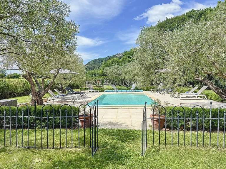 Villa Gonfaron - 6 chambres - 268m²