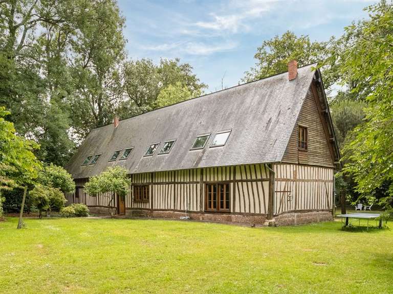 Maison Gonneville-sur-Scie - 7 chambres - 374m²
