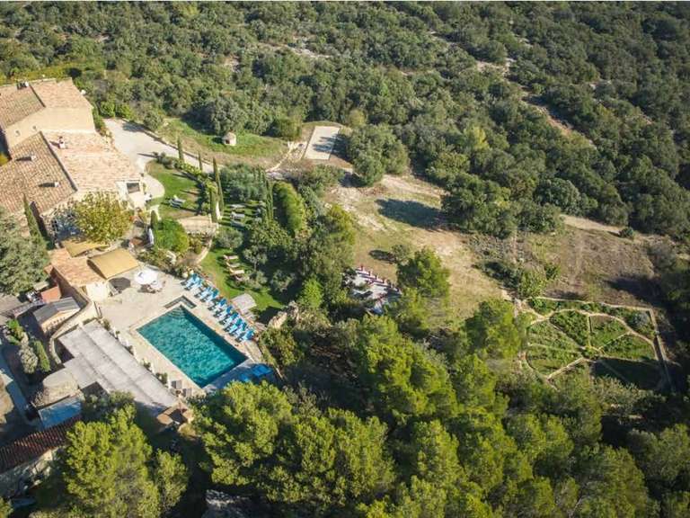 Hôtel particulier Gordes - 17 chambres - 715m²