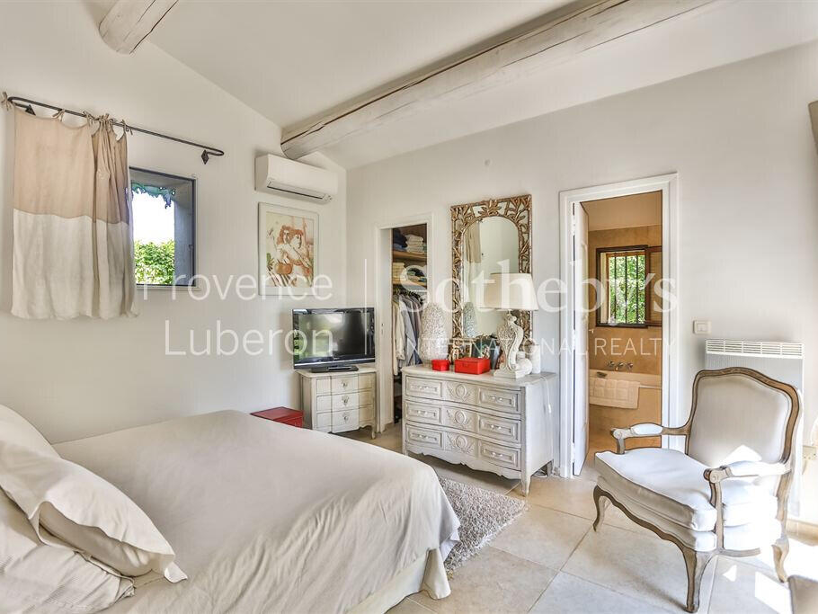House Gordes