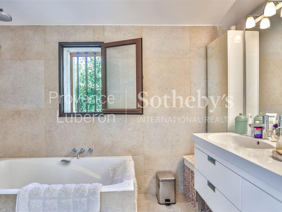 House Gordes