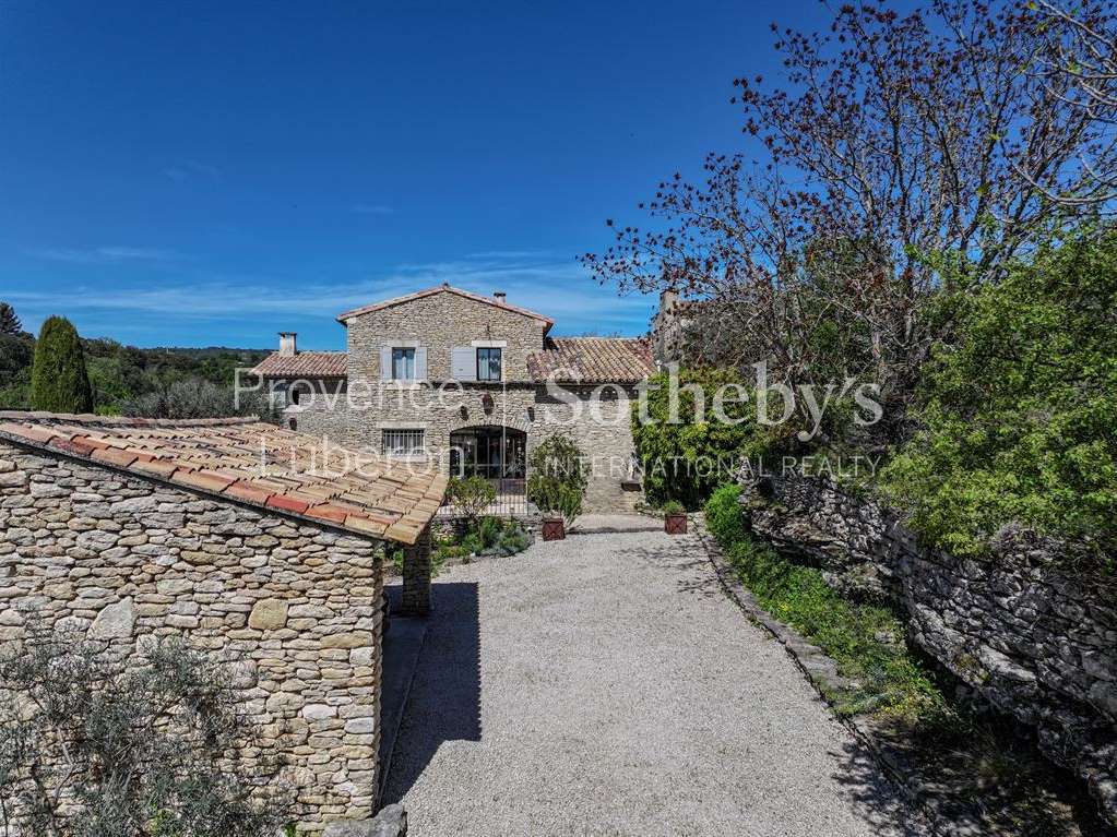 House Gordes