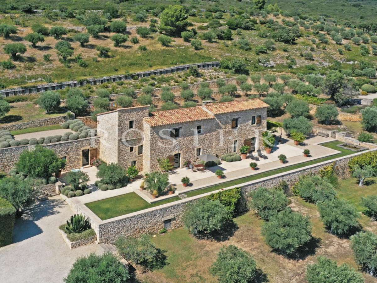 House Gordes