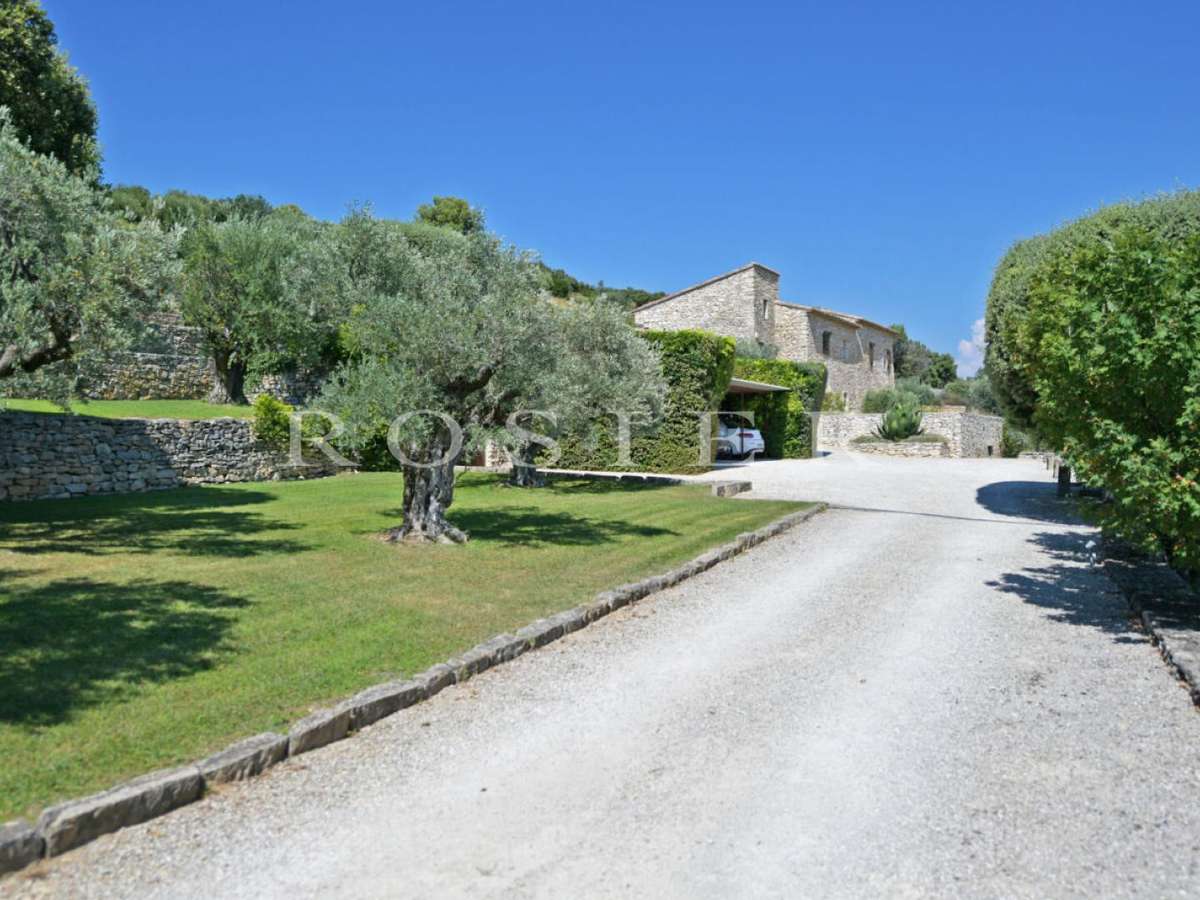 House Gordes