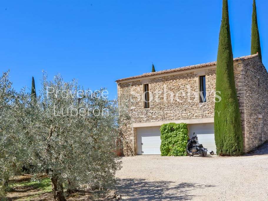 House Gordes