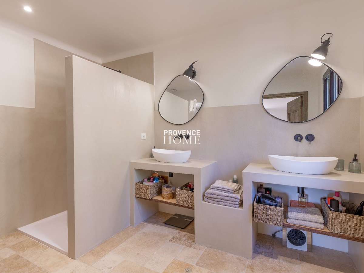 House Gordes