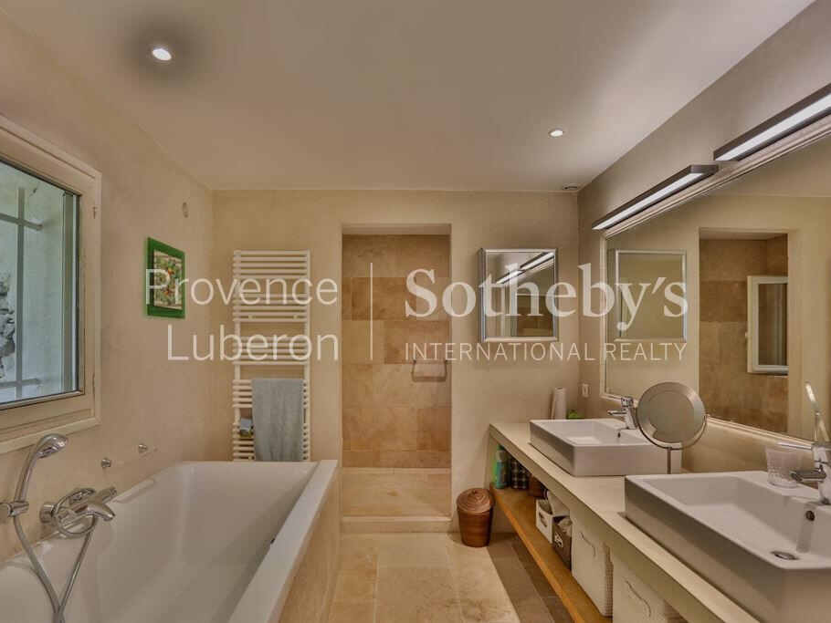House Gordes