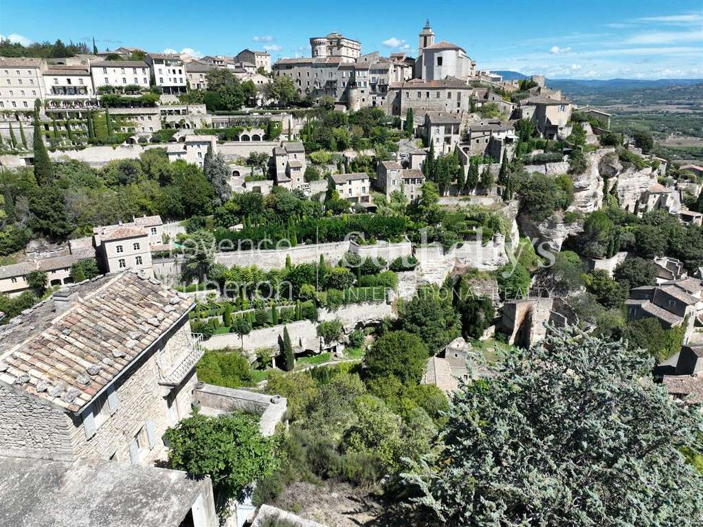 House Gordes