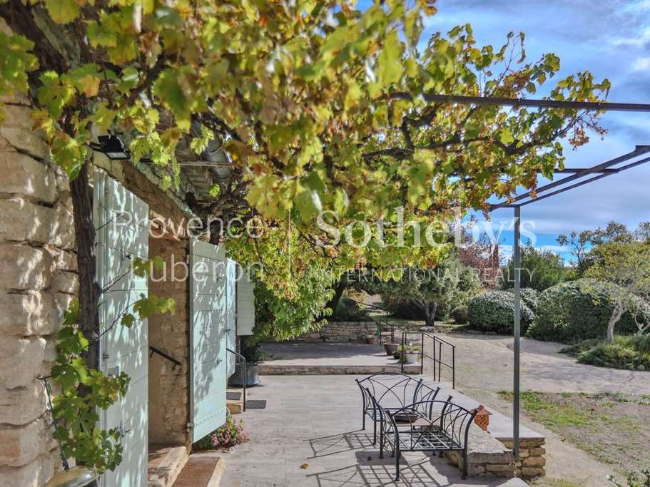 House Gordes