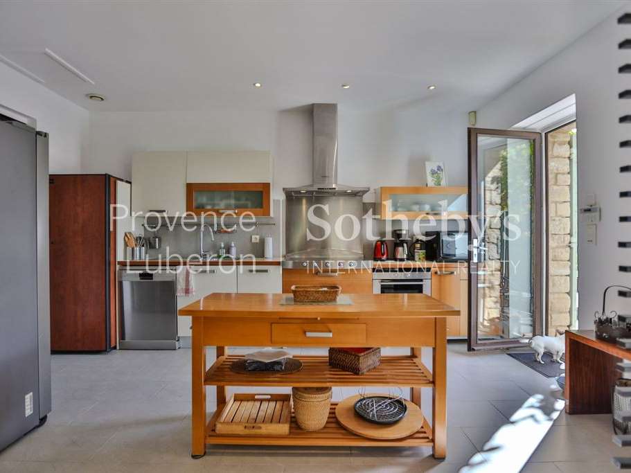 House Gordes