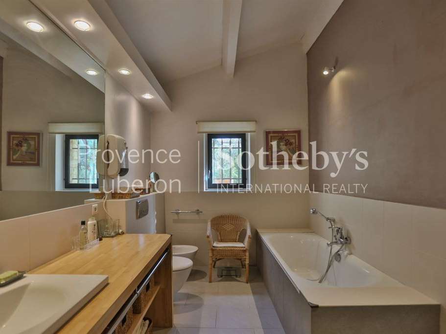 House Gordes