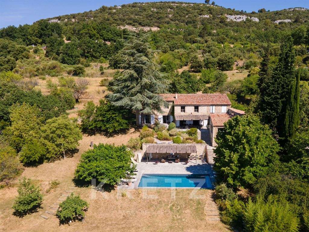 House Gordes