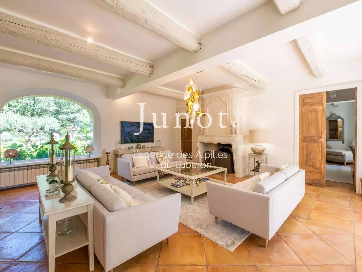 House Gordes