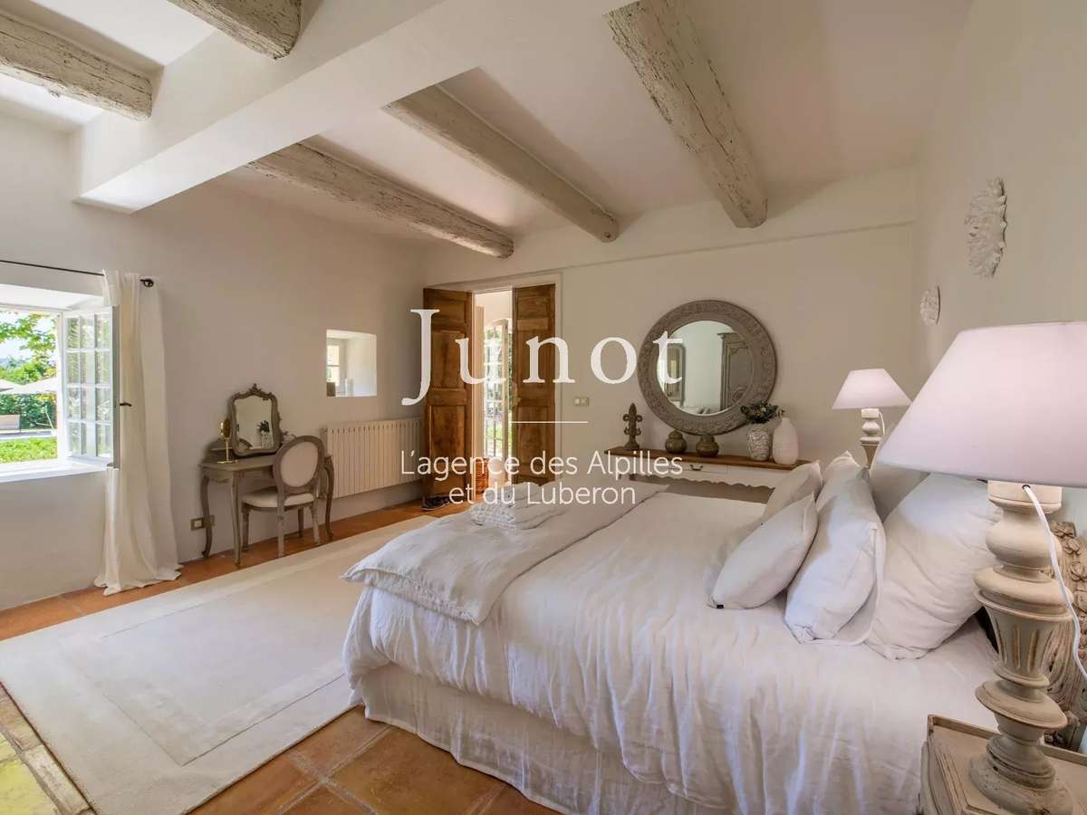 House Gordes