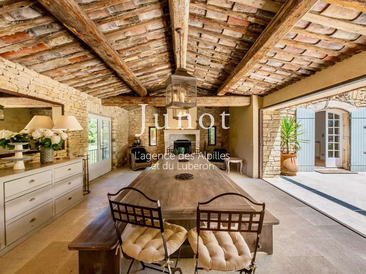 House Gordes