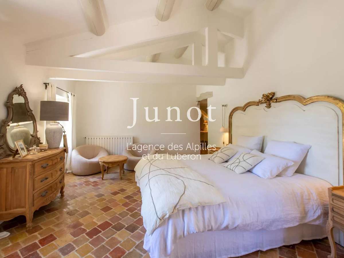 House Gordes