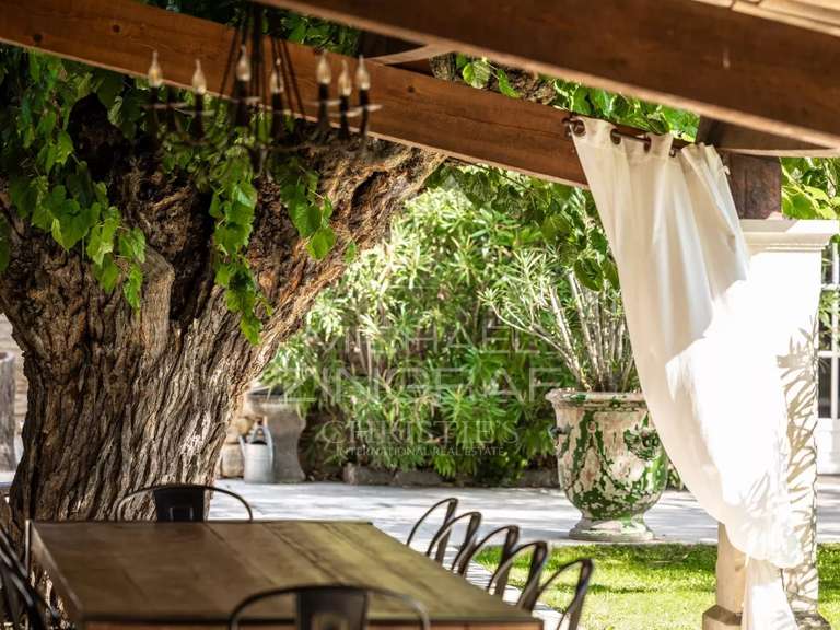 Maison Gordes - 7 chambres - 500m²