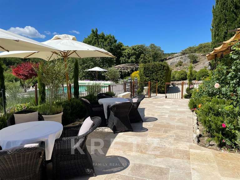 Maison Gordes - 5 chambres - 340m²