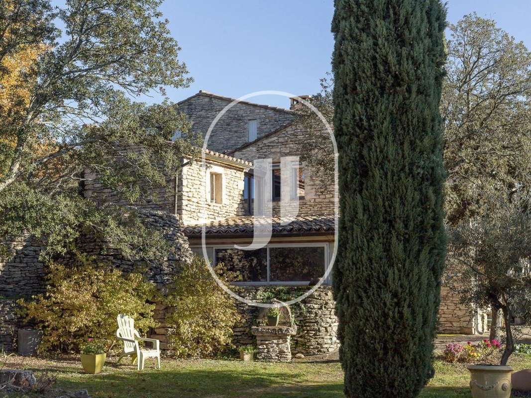 House Gordes