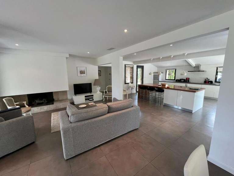 Maison Gordes - 5 chambres - 182m²